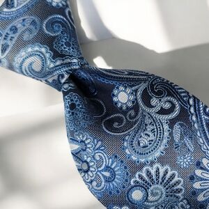 LAURANT BENNET Milano Paisley 100% Micro Fiber Necktie, Blue, Black & Gray NWT